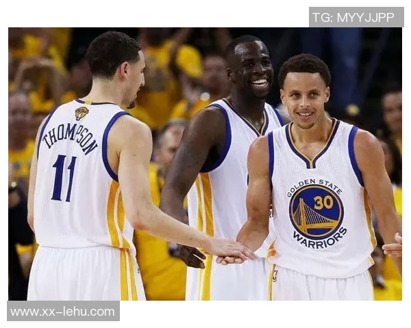 库里谈与布克的深厚情谊计划穿他的鞋挑战却未能如愿